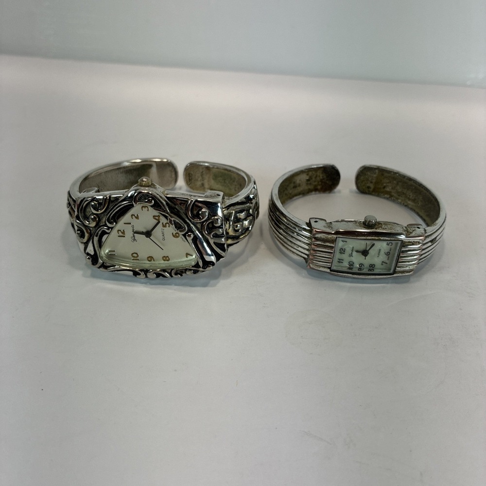 2 Watch Lot Geneva Platinum Silver Toned Bracelets Triangular Rectangle Shaped - Picture 13 of 16
